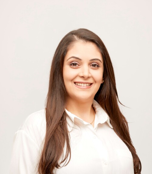 Elanur Sarikan